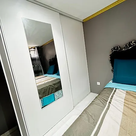 Pres Du Stade De France Apartment *